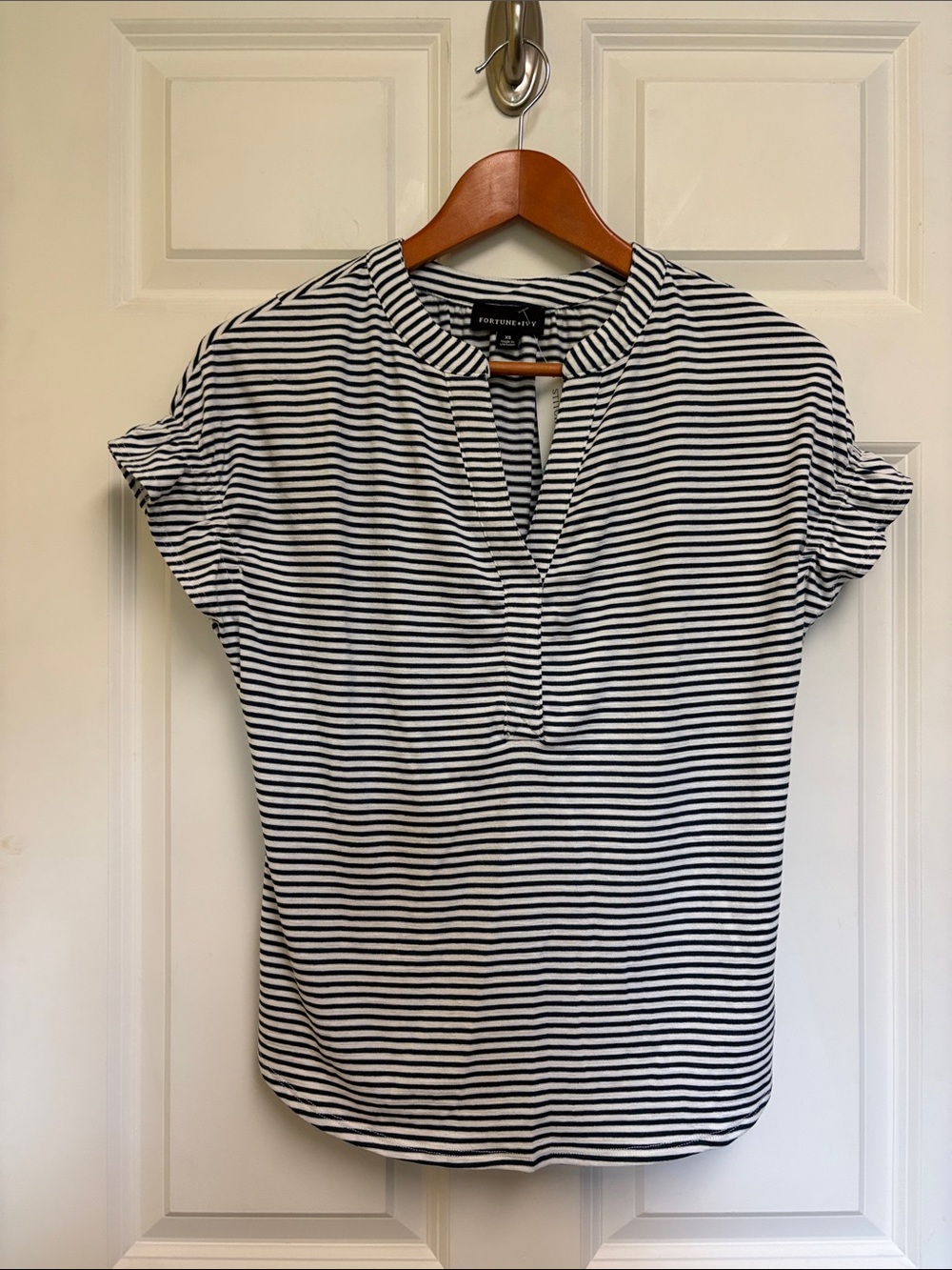 NWT Fortune + Ivy Fern Flutter Sleeve Navy & White Striped Top - Picture 10 of 12